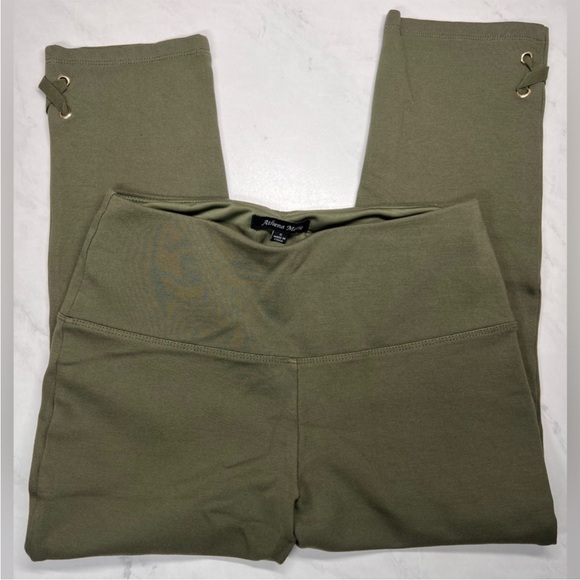 GUC Athena Marie Tummy Control Capri Leggings - Picture 3 of 9